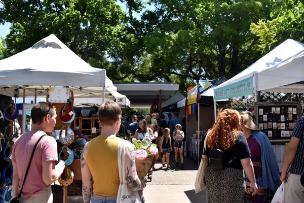 Saturday Market, business photo 1